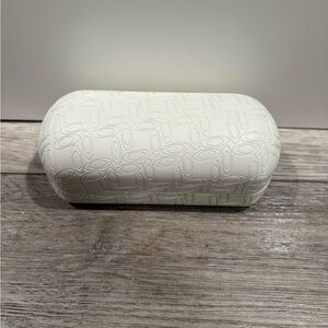 Authentic Oakley White Hard Glasses Case – Logo Embossed- FREE with orders $60+!